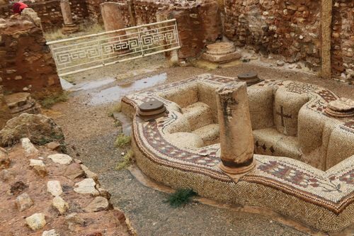 Oude dooptuin/baptisterium ruïne